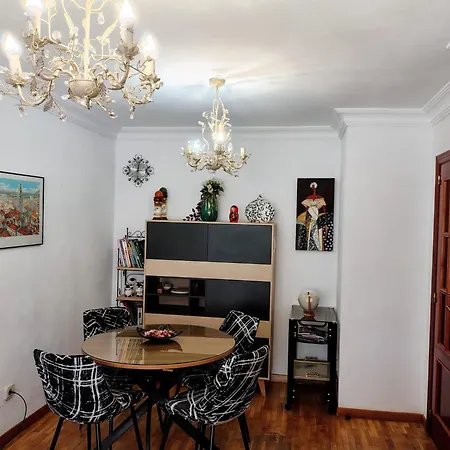 Confortable Y Luminoso