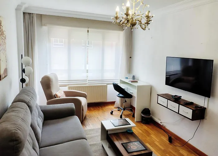 Confortable Y Luminoso Apartman